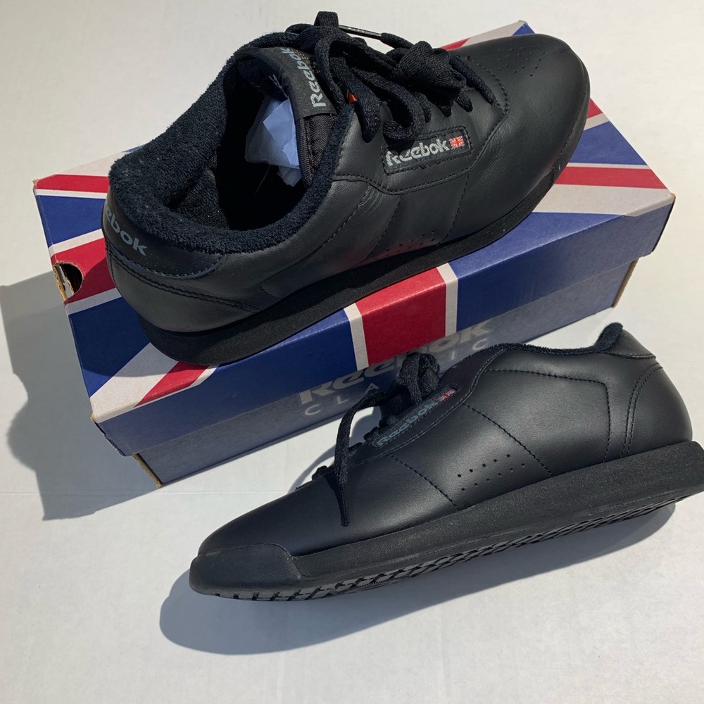 NIB (2001) Reebok Classic Black Sneakers - Sz 7.5 - Picture 1 of 8